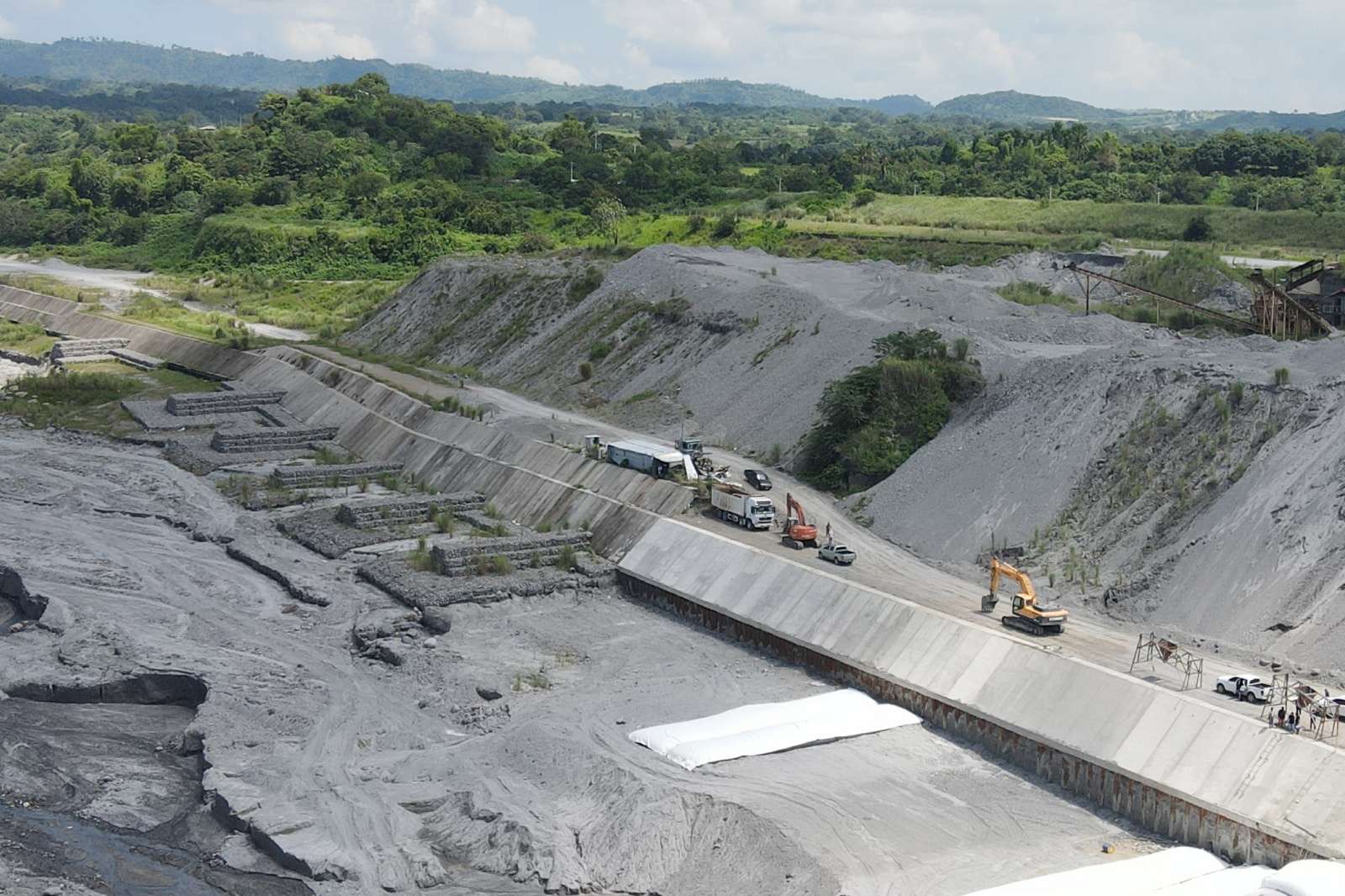 Dpwh Completes Slope Protection Structures In Pampanga Punto