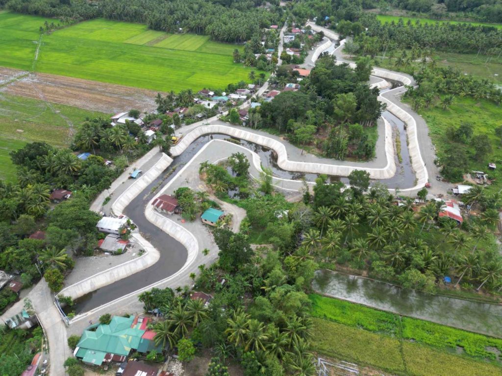 DPWH Completes Flood Control Structure In Dipaculao Punto Central Luzon