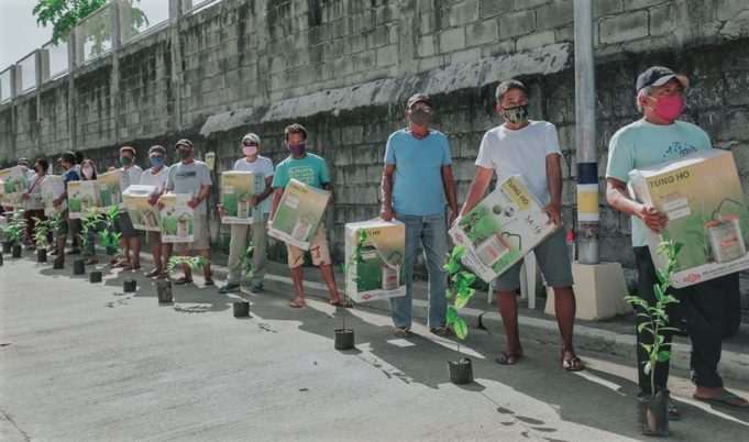 90 farmers get machineries from city gov’t - Punto! Central Luzon