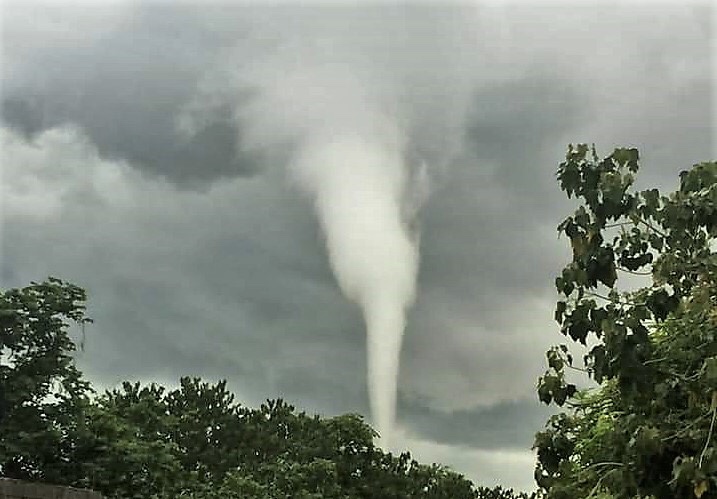 Lightning strike kills farmer - Punto! Central Luzon