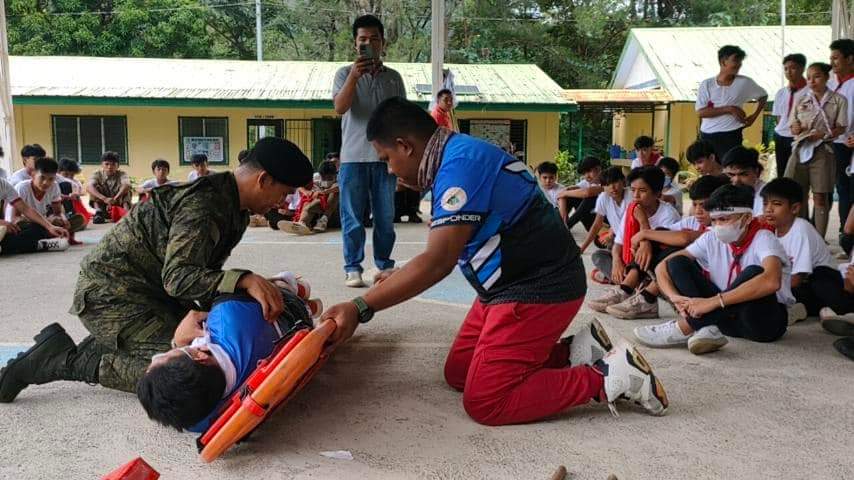 HS Students Sumailalim Sa Basic Survival Skills Training - Punto ...