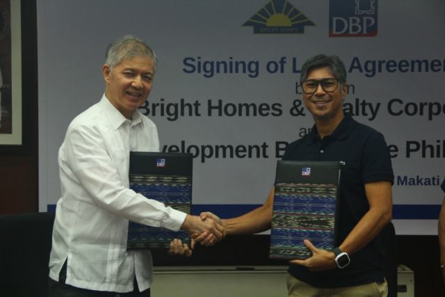 Photo - DBP lends P815-M for Bulacan social housing project