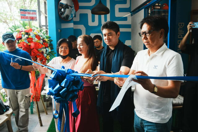 received_1143256617761978